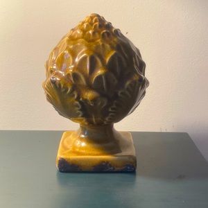 This beautiful decorative piece will add elegance and style to your home/office